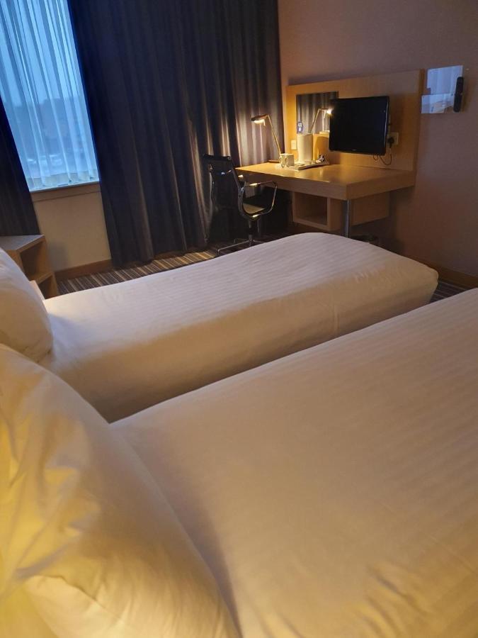 Holiday Inn Express Rotherham - North By Ihg Eksteriør billede