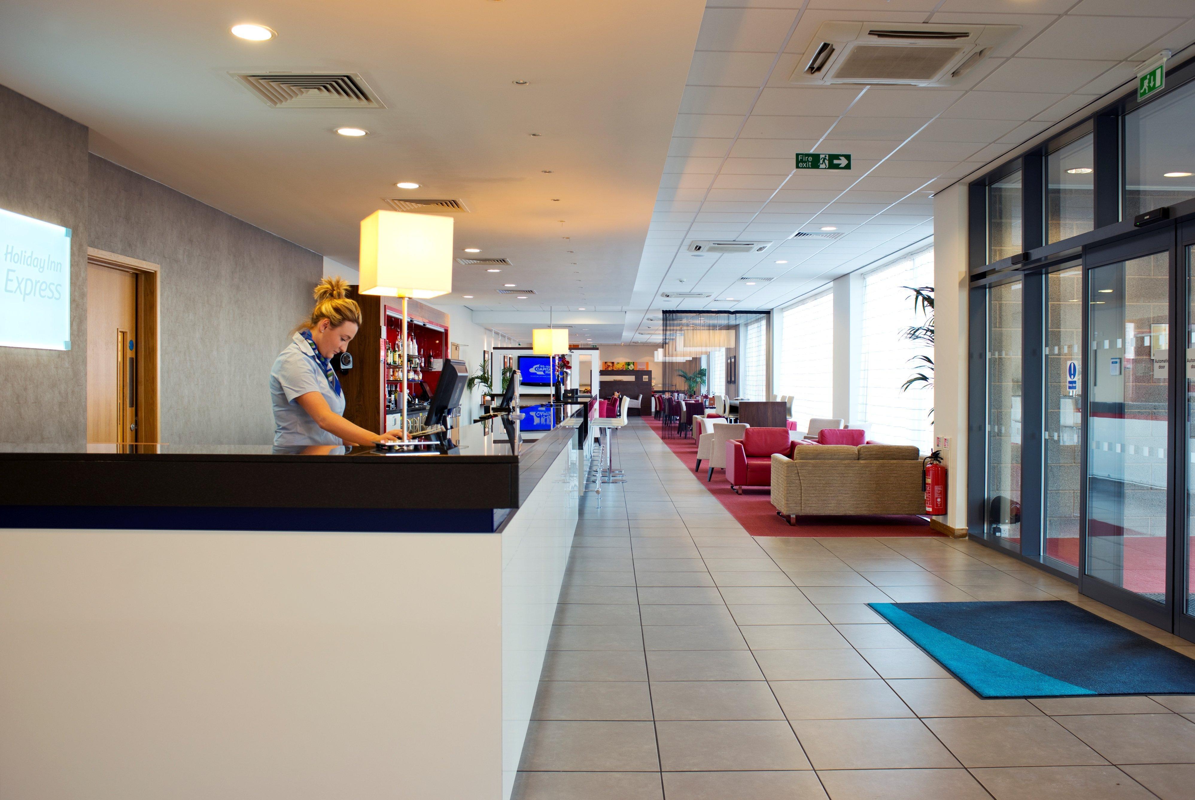 Holiday Inn Express Rotherham - North By Ihg Eksteriør billede